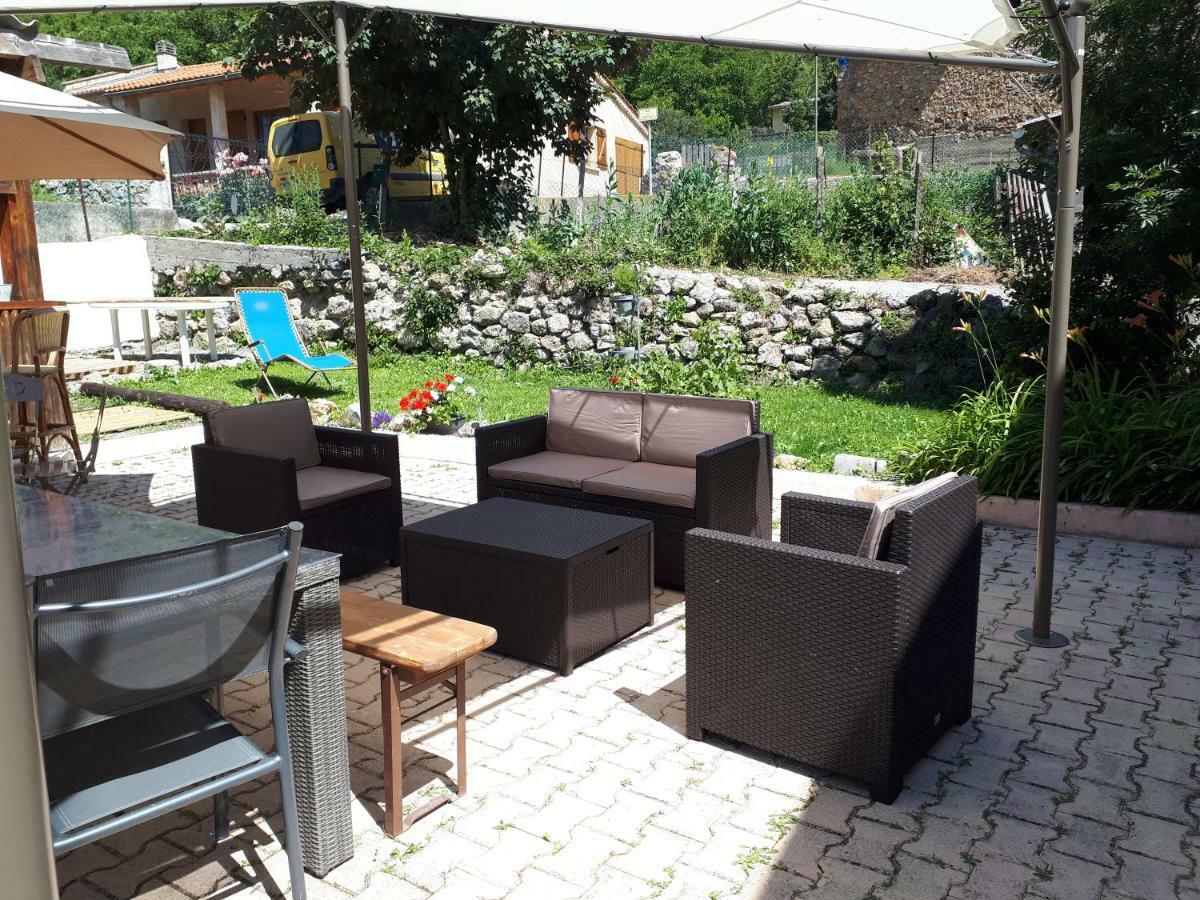 Gite De Provence - Bayons Otel Dış mekan fotoğraf